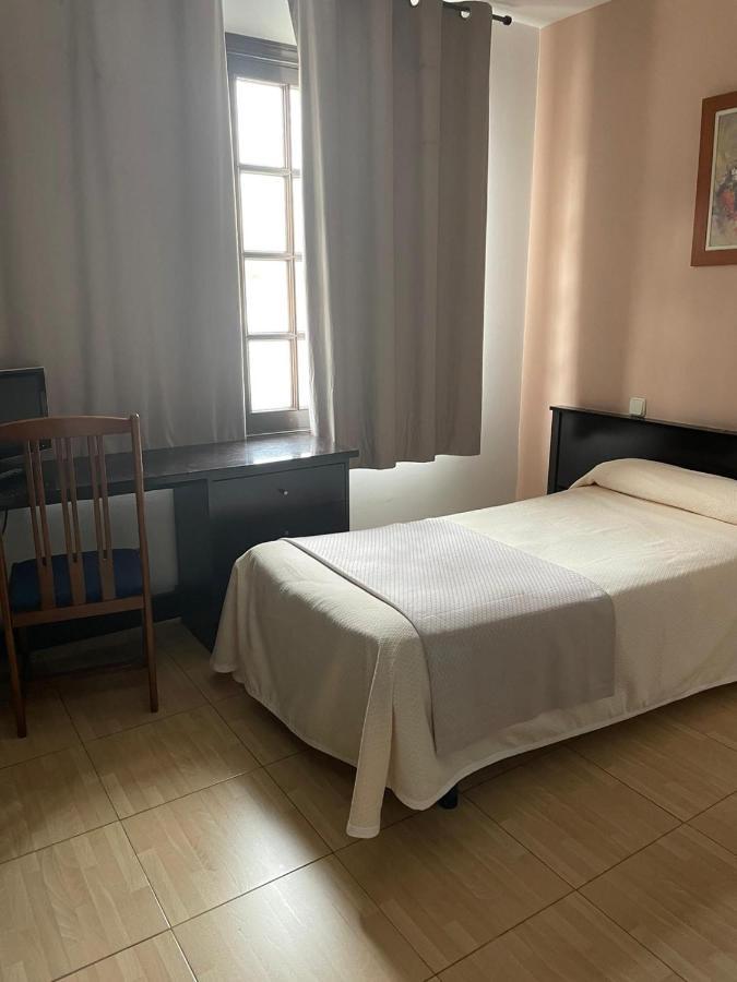 Hostal Asador Julian Brunete Quarto foto